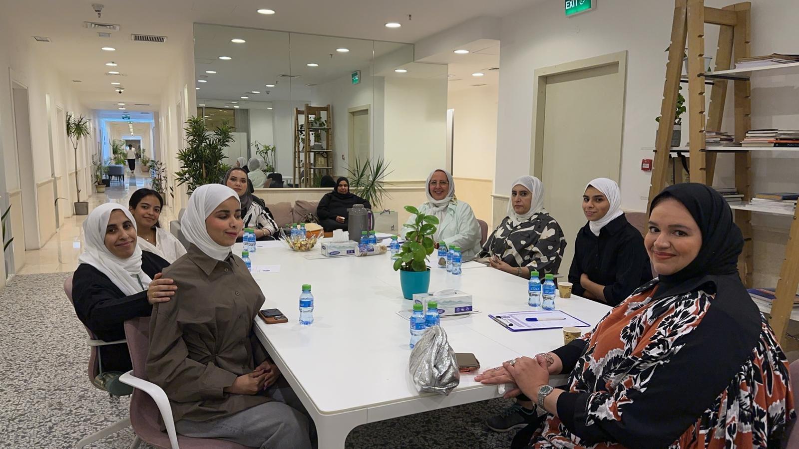 أعضاء منصة إيمان في لقاء ضمن بوابة التدريب العالمية.