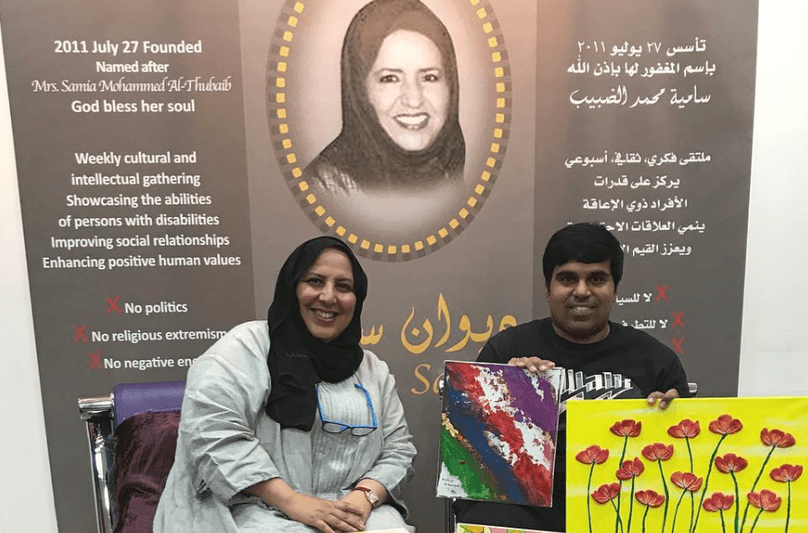 ماما كفاية العلبان مع راشد عبد الواحد القبندي.